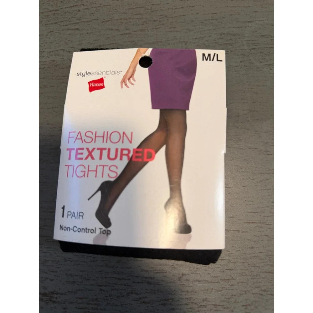 Hanes Style Essentials Black Diamond Dot Fashion Textured Tights M/L 278474